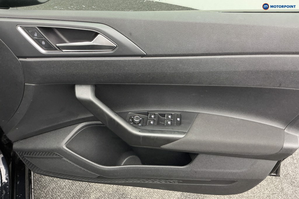 Volkswagen Taigo R-Line Manual Petrol SUV - Stock Number (1586223) - 19th supplementary image