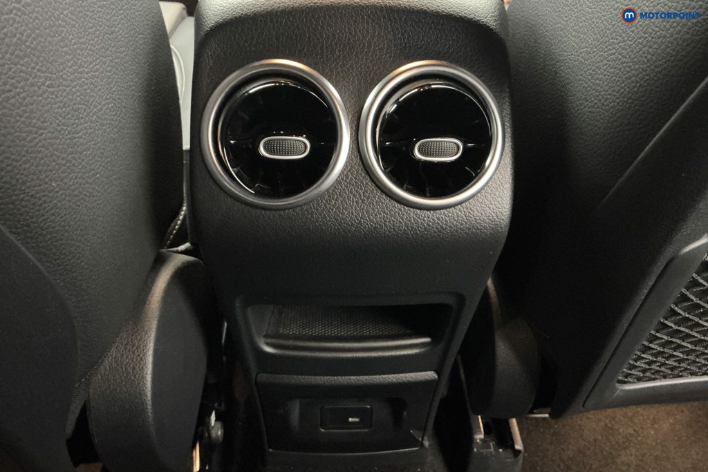 Mercedes-Benz GLA Exclusive Edition Automatic Petrol Plug-In Hybrid SUV - Stock Number (1586257) - 10th supplementary image