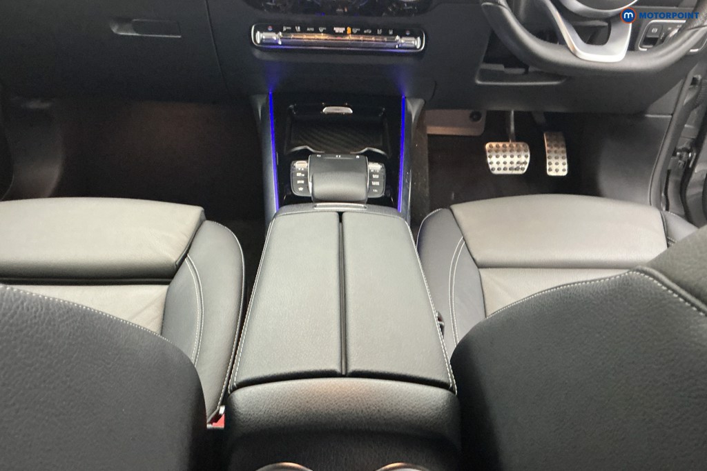 Mercedes-Benz GLA Exclusive Edition Automatic Petrol Plug-In Hybrid SUV - Stock Number (1586257) - 11th supplementary image