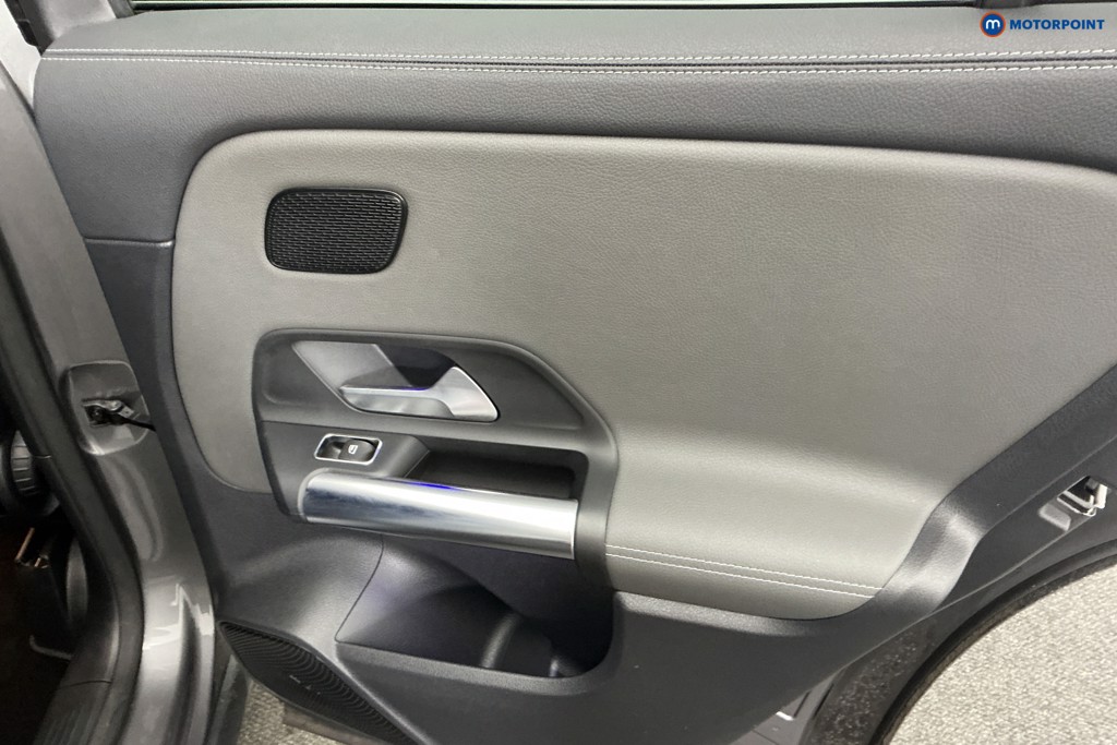 Mercedes-Benz GLA Exclusive Edition Automatic Petrol Plug-In Hybrid SUV - Stock Number (1586257) - 23rd supplementary image