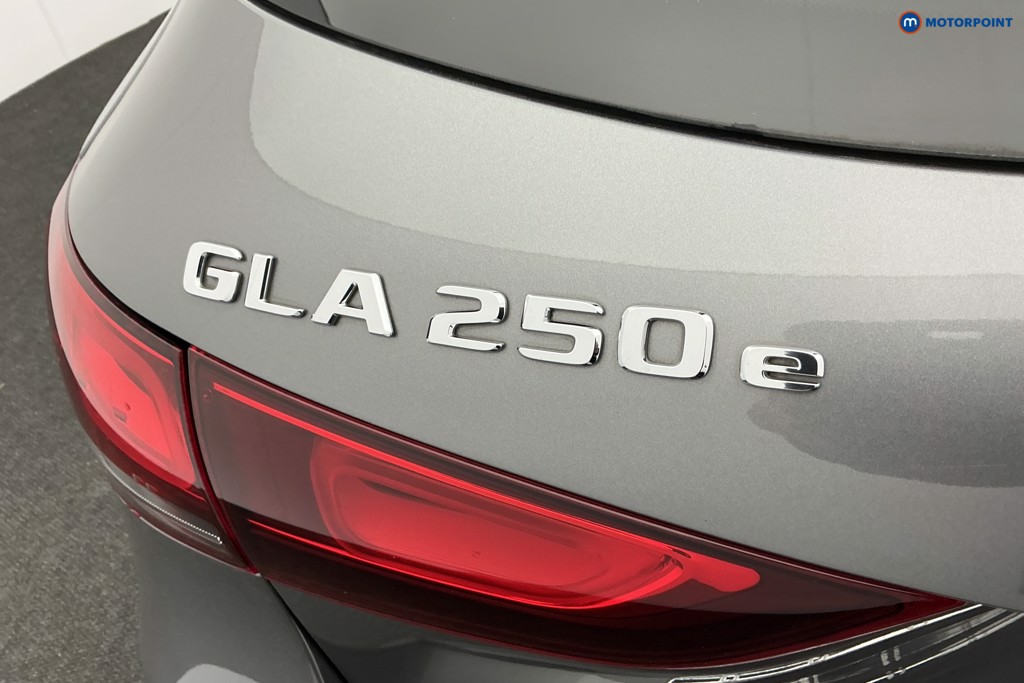 Mercedes-Benz GLA Exclusive Edition Automatic Petrol Plug-In Hybrid SUV - Stock Number (1586257) - 30th supplementary image