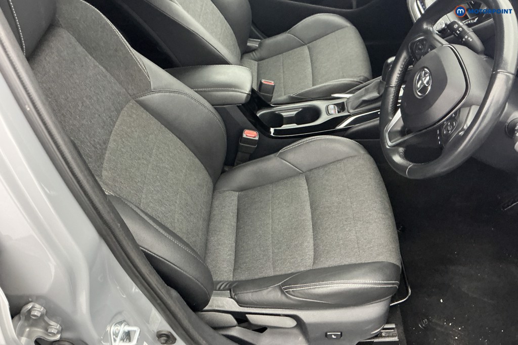 Toyota Corolla Design Automatic Petrol-Electric Hybrid Estate - Stock Number (1586883) - 5th supplementary image