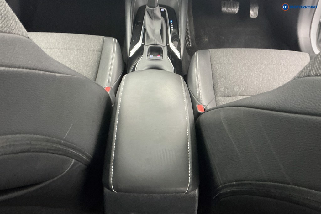 Toyota Corolla Design Automatic Petrol-Electric Hybrid Estate - Stock Number (1586883) - 11th supplementary image