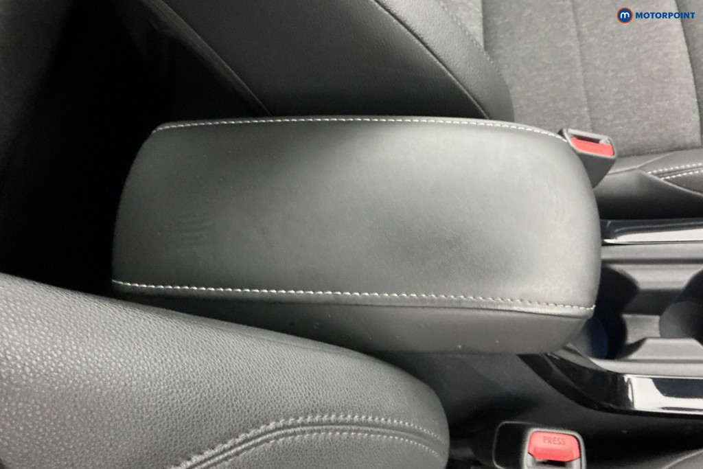 Toyota Corolla Design Automatic Petrol-Electric Hybrid Estate - Stock Number (1586883) - 13th supplementary image