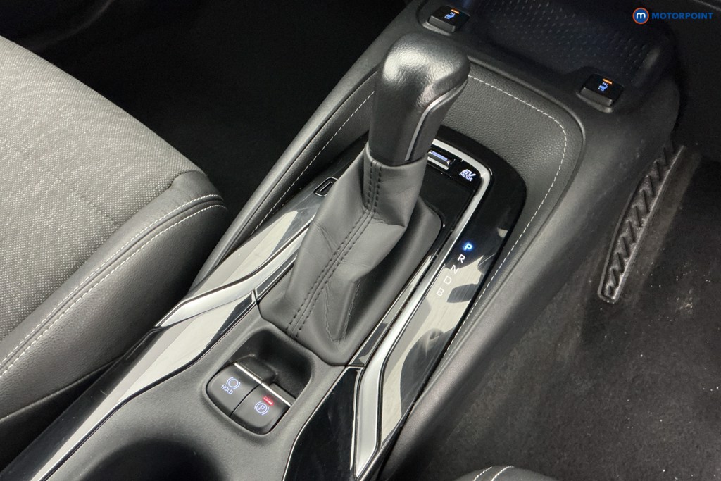 Toyota Corolla Design Automatic Petrol-Electric Hybrid Estate - Stock Number (1586883) - 15th supplementary image