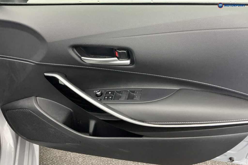 Toyota Corolla Design Automatic Petrol-Electric Hybrid Estate - Stock Number (1586883) - 22nd supplementary image