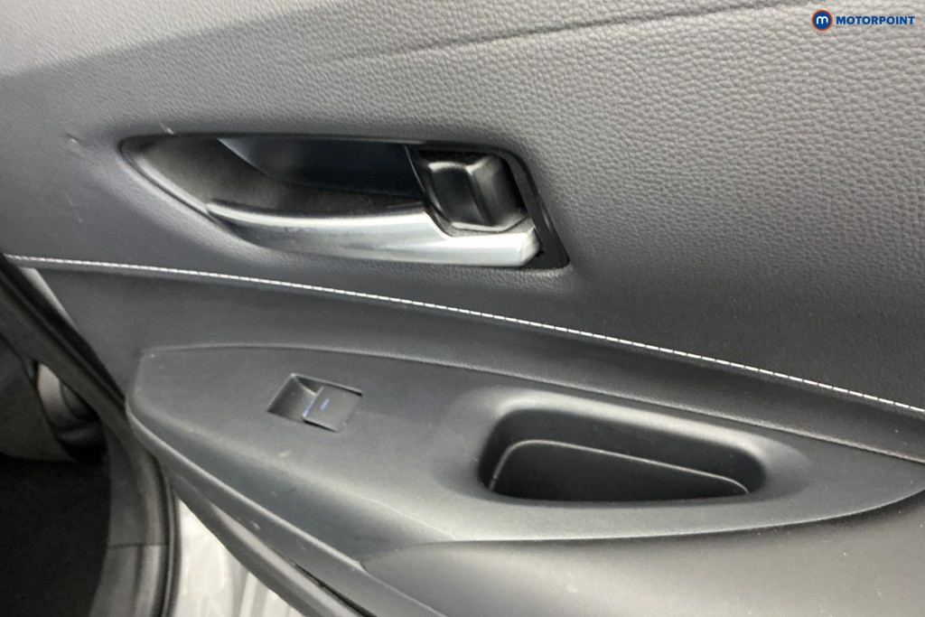 Toyota Corolla Design Automatic Petrol-Electric Hybrid Estate - Stock Number (1586883) - 25th supplementary image