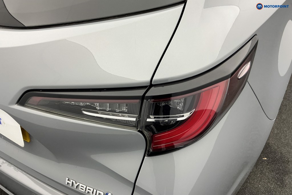 Toyota Corolla Design Automatic Petrol-Electric Hybrid Estate - Stock Number (1586883) - 30th supplementary image