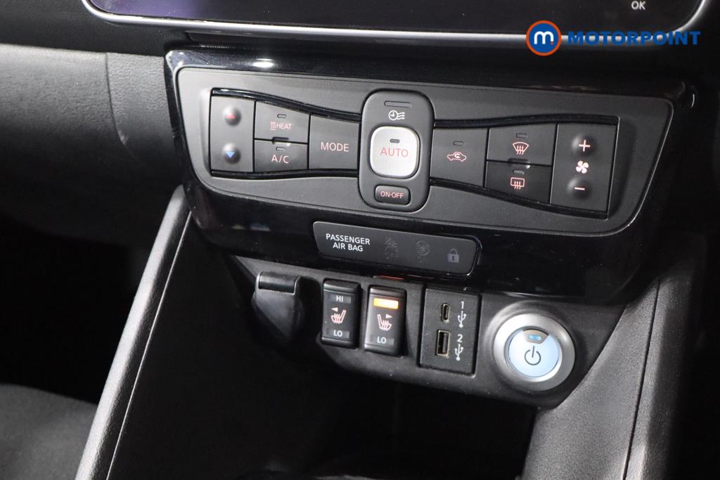 Nissan Leaf N-Connecta Automatic Electric Hatchback - Stock Number (1586950) - 4th supplementary image