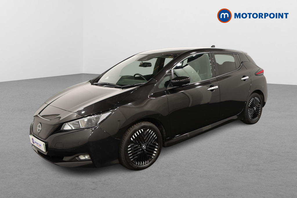 Nissan Leaf N-Connecta Automatic Electric Hatchback - Stock Number (1586950) - Passenger side front corner