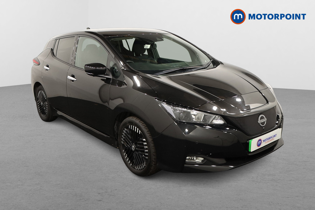 Nissan Leaf N-Connecta Automatic Electric Hatchback - Stock Number (1586950) - Drivers side front corner