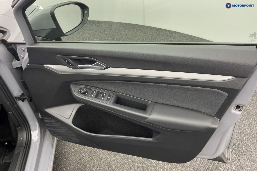 Volkswagen Golf Life Manual Petrol Hatchback - Stock Number (1587381) - 21st supplementary image