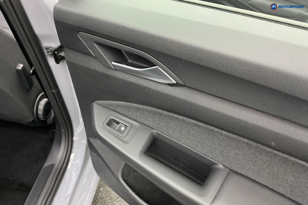 Volkswagen Golf Life Manual Petrol Hatchback - Stock Number (1587381) - 24th supplementary image