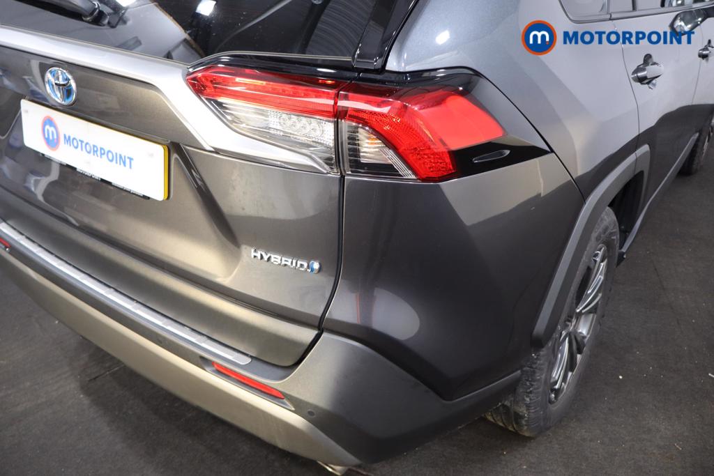 Toyota Rav4 Design Automatic Petrol-Electric Hybrid SUV - Stock Number (1587469) - 17th supplementary image