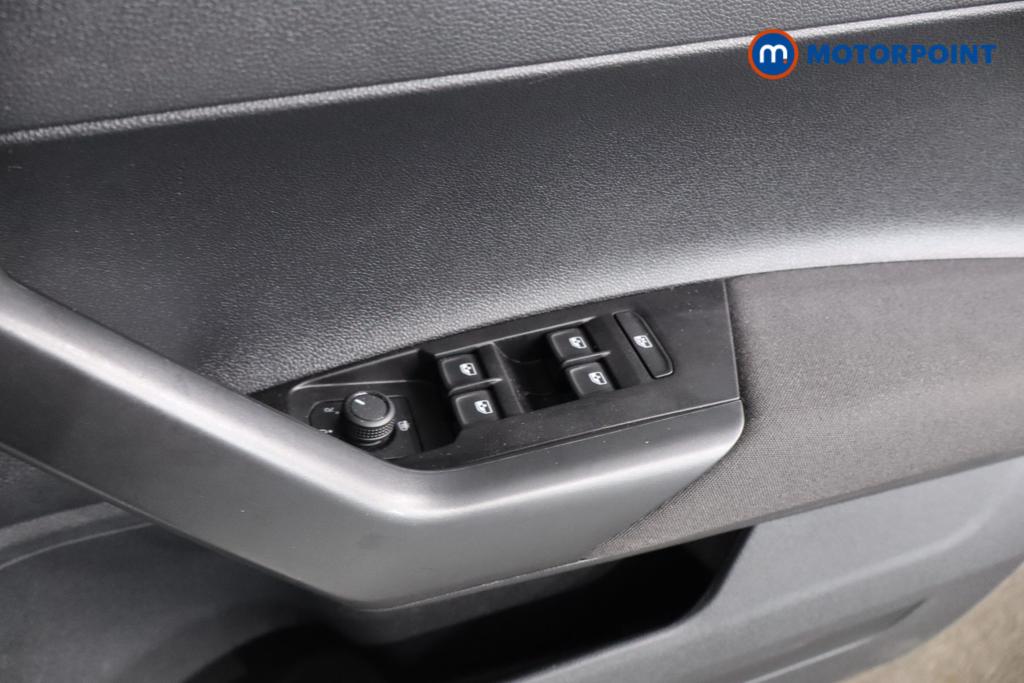 Volkswagen Polo Match Manual Petrol Hatchback - Stock Number (1587683) - 9th supplementary image