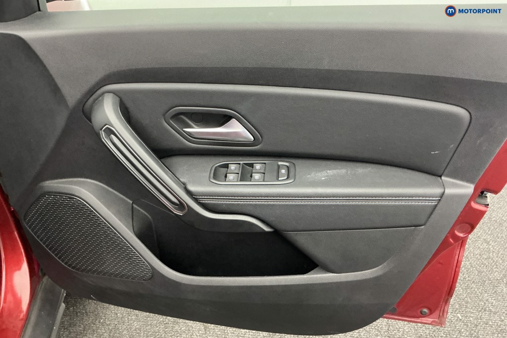 Dacia Duster Prestige Manual Petrol SUV - Stock Number (1588308) - 21st supplementary image