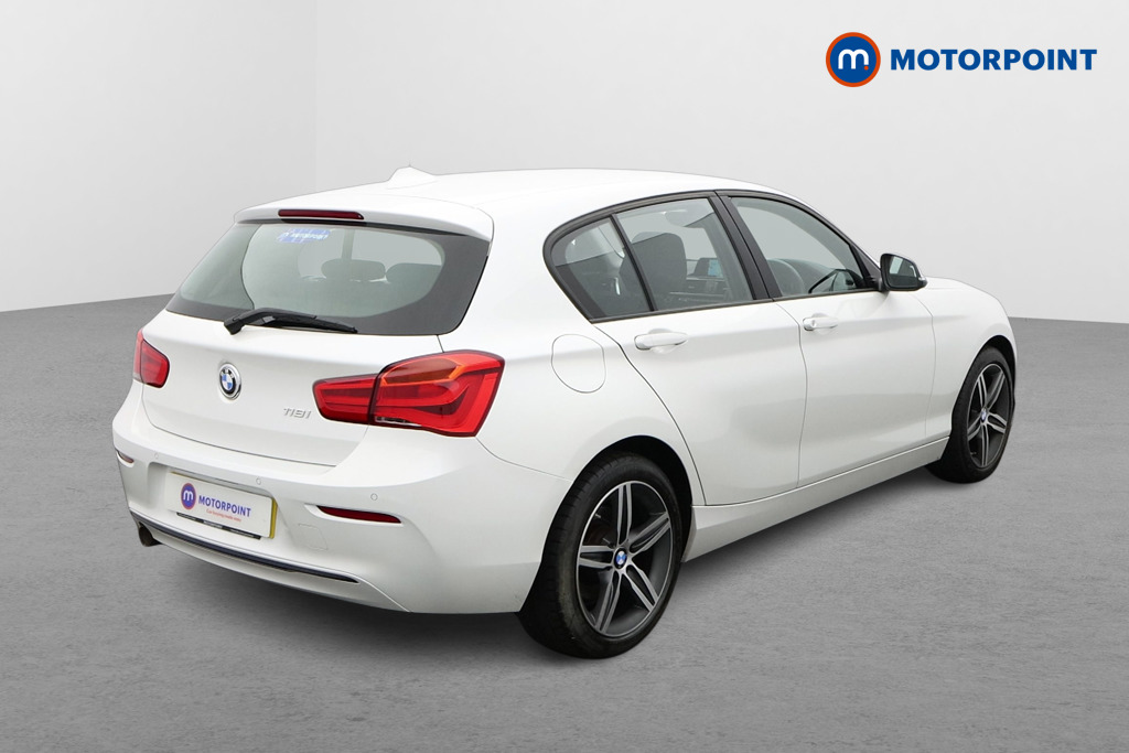 BMW 1 Series Sport Automatic Petrol Hatchback - Stock Number (1588436) - Drivers side rear corner