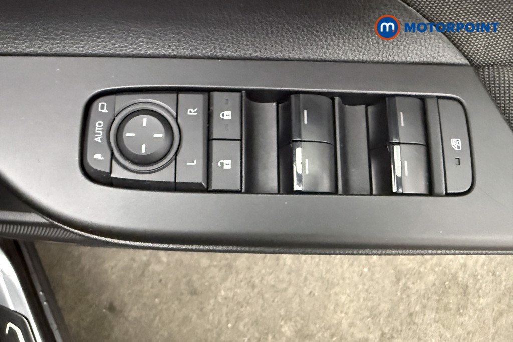 Toyota C-Hr Icon Automatic Petrol-Electric Hybrid SUV - Stock Number (1588673) - 19th supplementary image