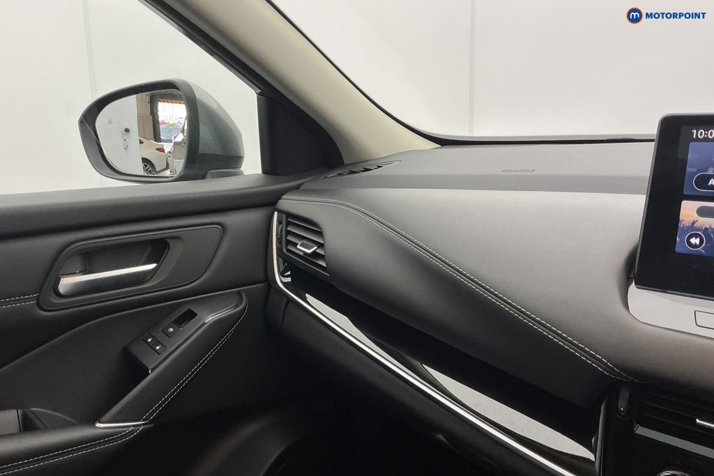 Nissan Qashqai N-Connecta Manual Petrol SUV - Stock Number (1588759) - 17th supplementary image