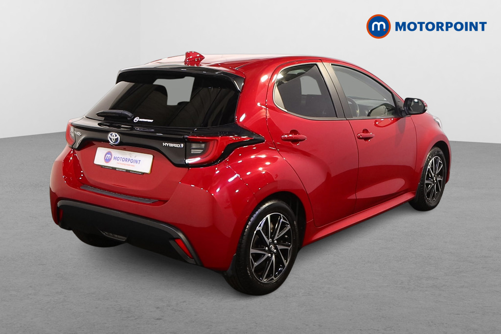 Toyota Yaris Design Automatic Petrol-Electric Hybrid Hatchback - Stock Number (1588985) - Drivers side rear corner