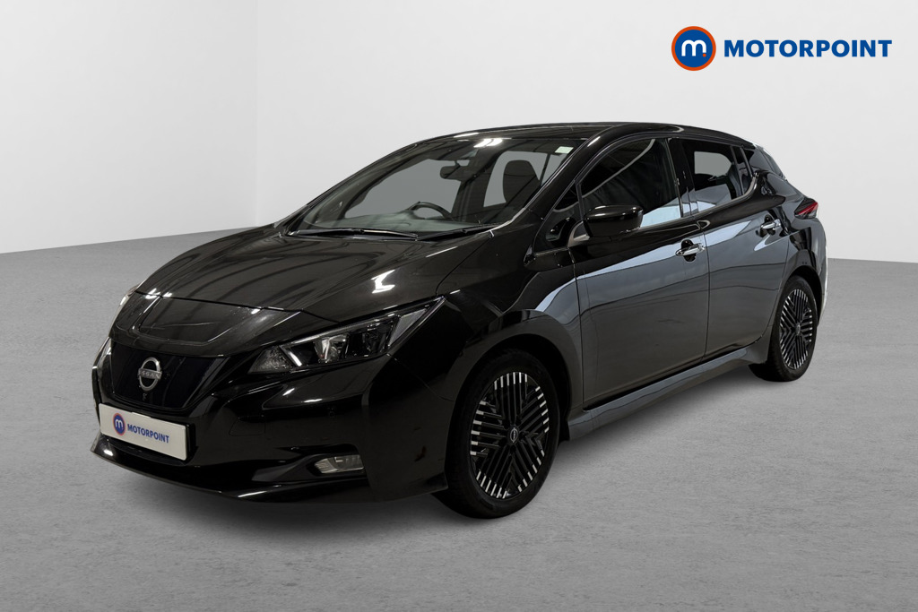 Nissan Leaf N-Connecta Automatic Electric Hatchback - Stock Number (1589311) - Passenger side front corner