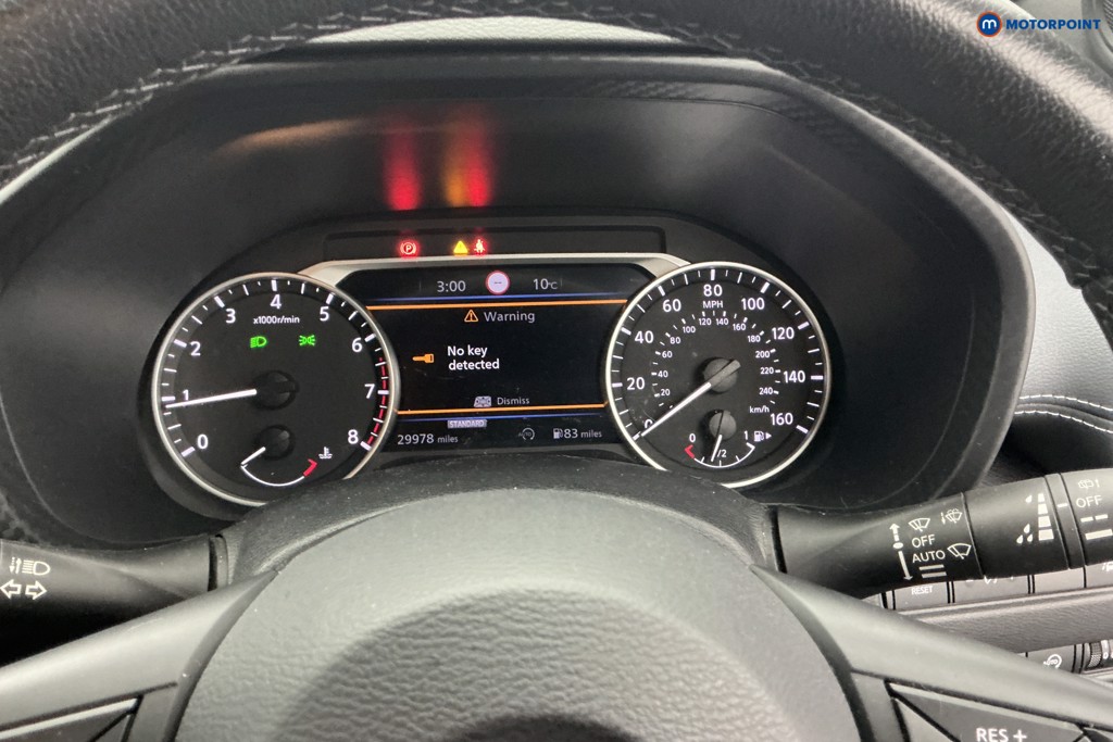 Nissan Juke N-Connecta Manual Petrol SUV - Stock Number (1589406) - 9th supplementary image