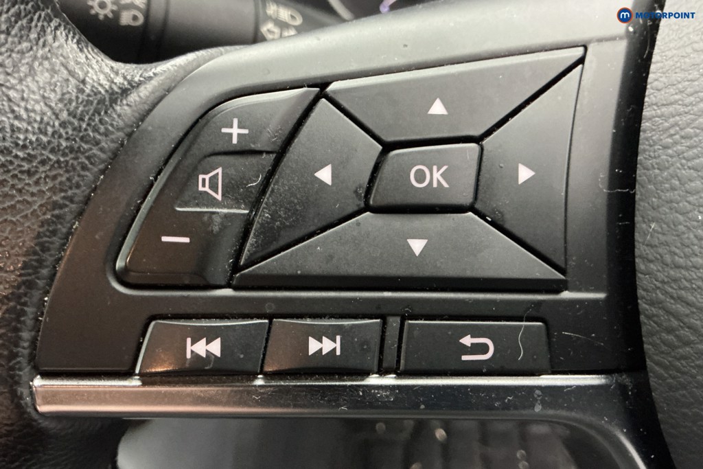 Nissan Juke N-Connecta Manual Petrol SUV - Stock Number (1589406) - 19th supplementary image