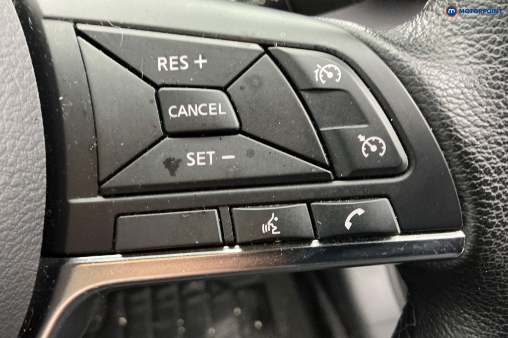 Nissan Juke N-Connecta Manual Petrol SUV - Stock Number (1589406) - 20th supplementary image