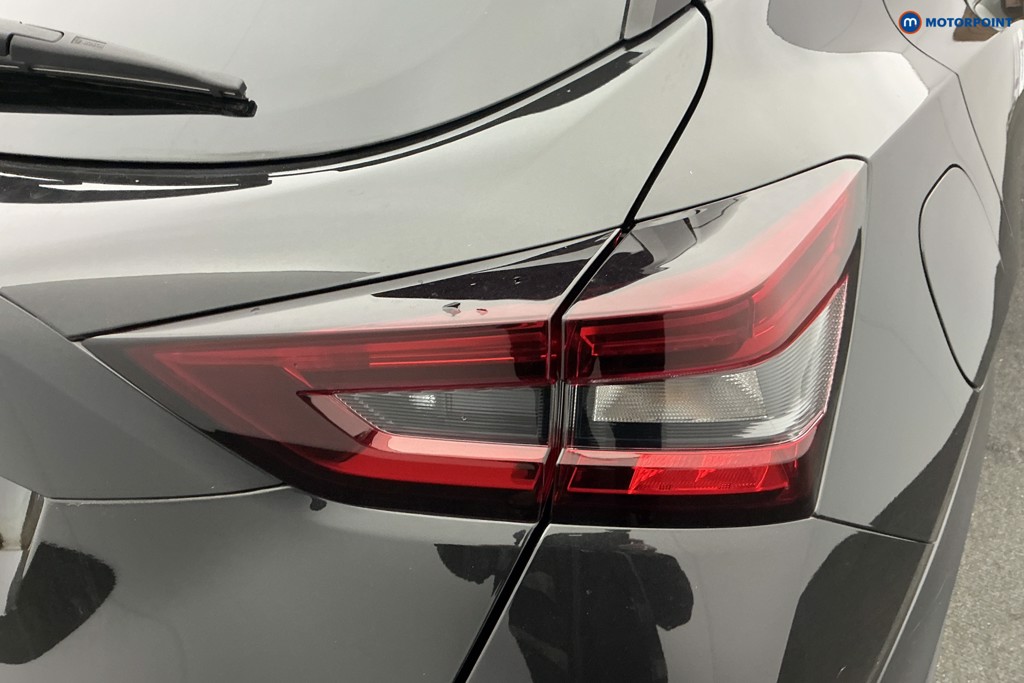 Nissan Juke N-Connecta Manual Petrol SUV - Stock Number (1589406) - 30th supplementary image