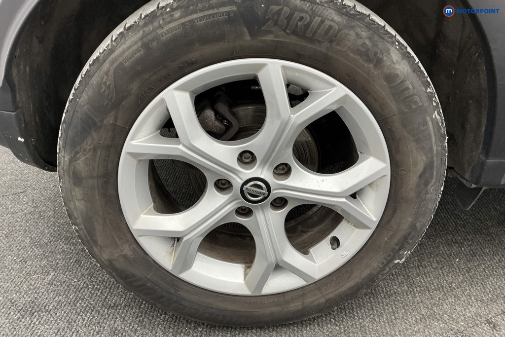 Nissan Juke N-Connecta Manual Petrol SUV - Stock Number (1589406) - 33rd supplementary image