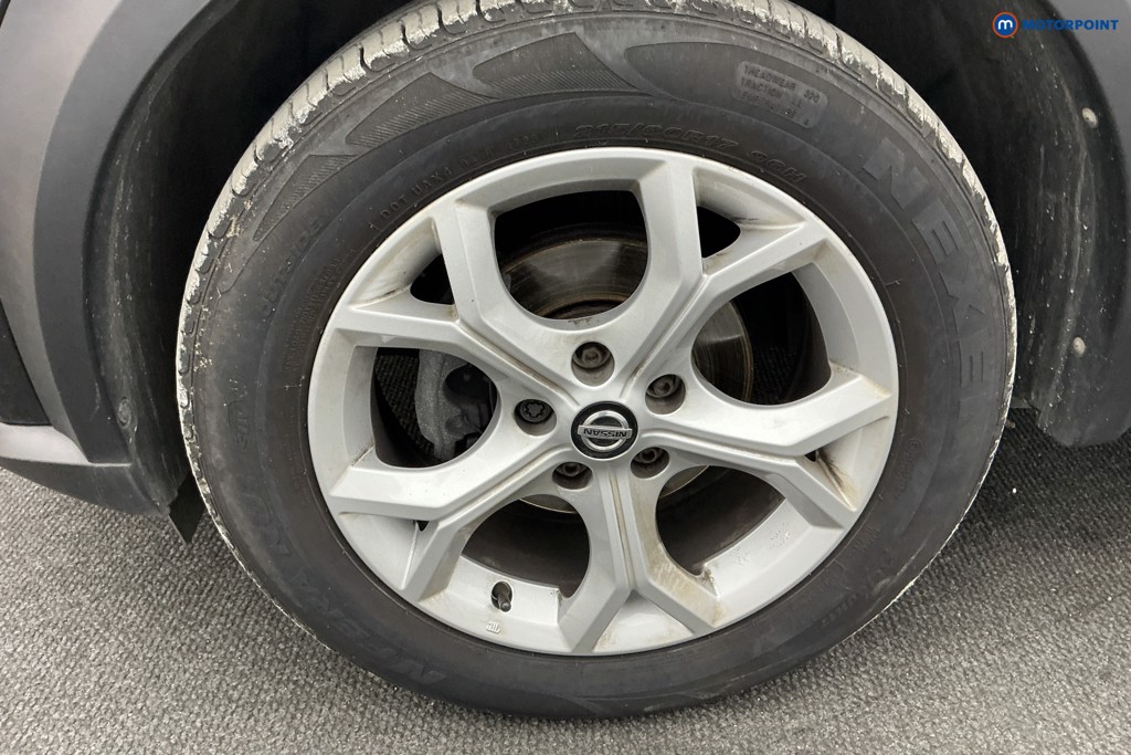 Nissan Juke N-Connecta Manual Petrol SUV - Stock Number (1589406) - 35th supplementary image