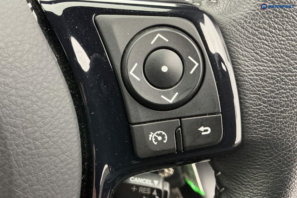 Toyota Yaris Bi-Tone Manual Petrol Hatchback - Stock Number (1589419) - 18th supplementary image