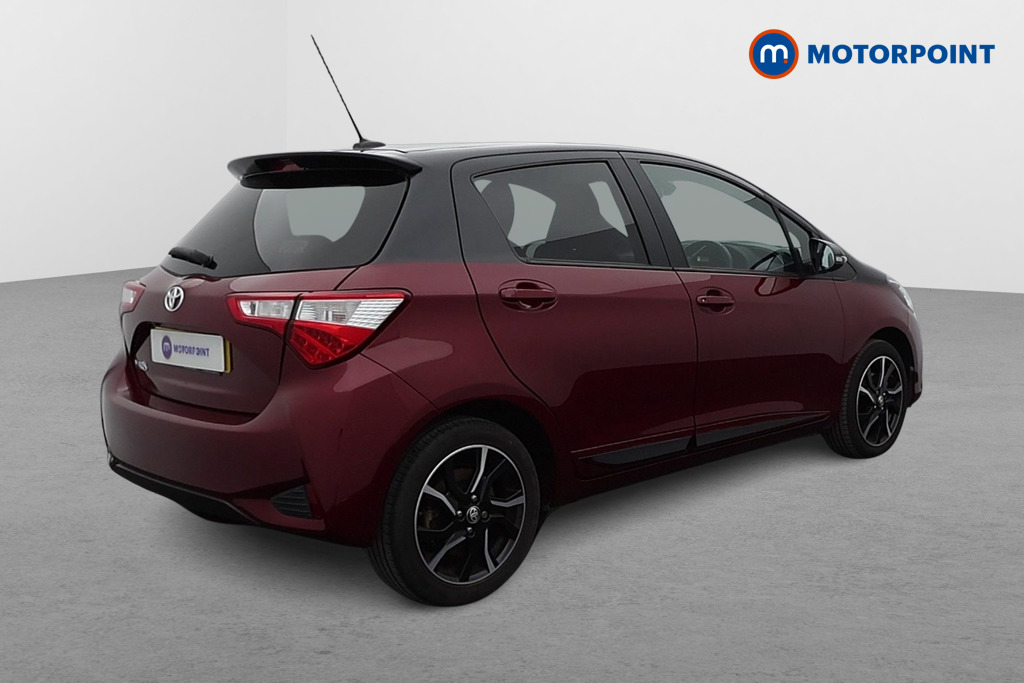 Toyota Yaris Bi-Tone Manual Petrol Hatchback - Stock Number (1589419) - Drivers side rear corner