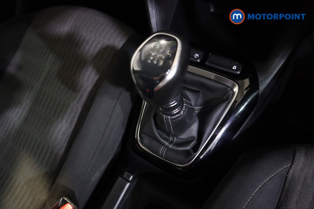 Vauxhall Corsa SE Manual Petrol Hatchback - Stock Number (1590628) - 8th supplementary image