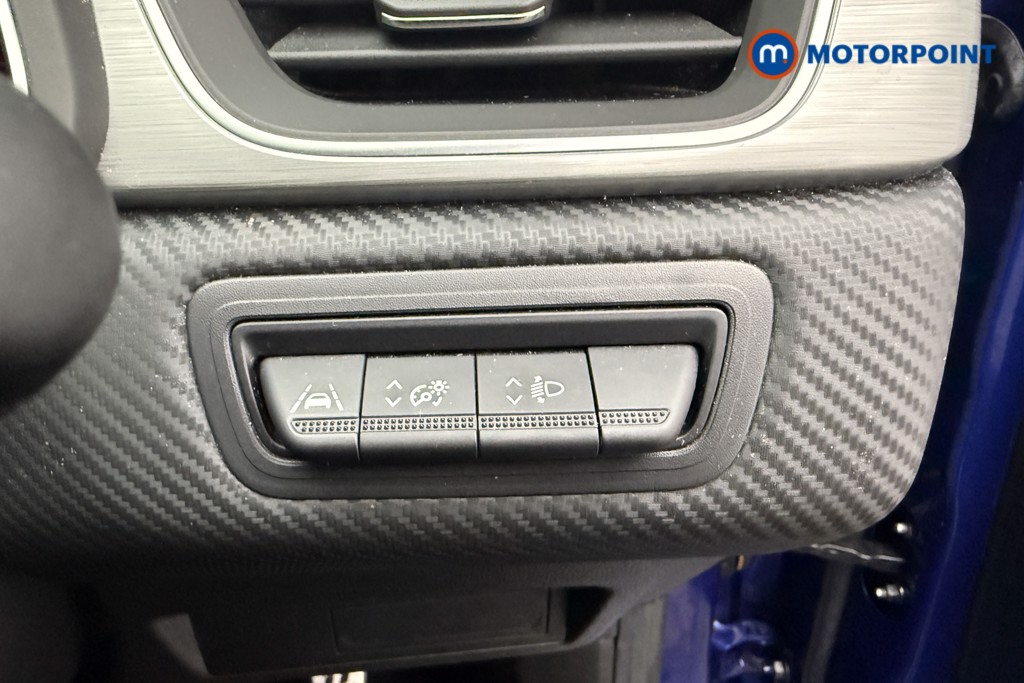 Renault Captur R.S. Line Manual Petrol SUV - Stock Number (1591755) - 22nd supplementary image