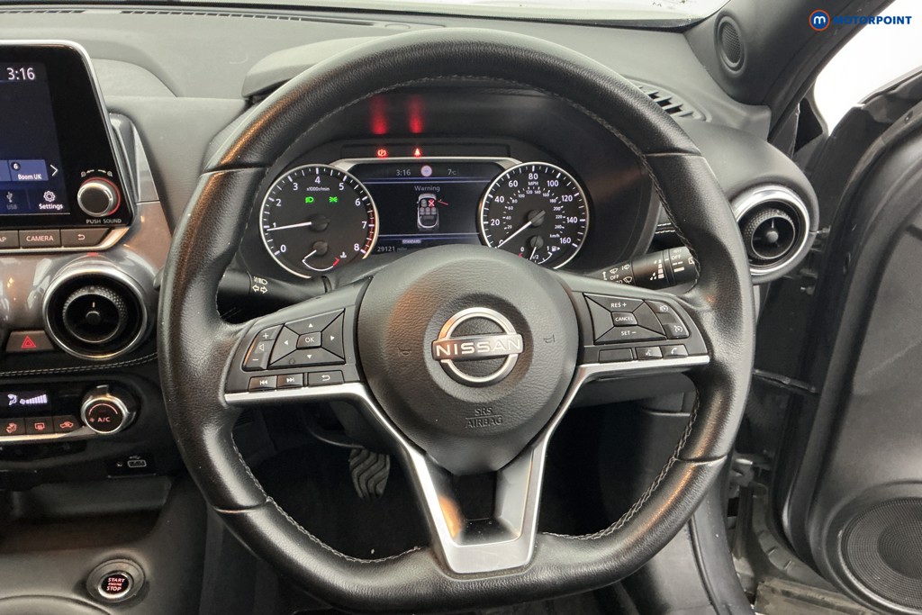Nissan Juke N-Connecta Manual Petrol SUV - Stock Number (1591807) - 6th supplementary image