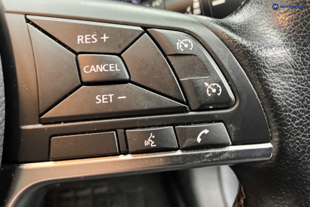 Nissan Juke N-Connecta Manual Petrol SUV - Stock Number (1591807) - 19th supplementary image