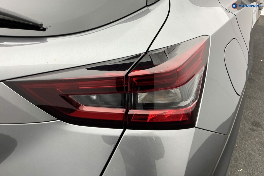 Nissan Juke N-Connecta Manual Petrol SUV - Stock Number (1591807) - 30th supplementary image