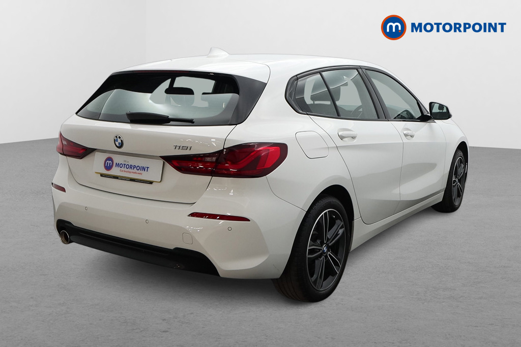 BMW 1 Series Sport Automatic Petrol Hatchback - Stock Number (1591843) - Drivers side rear corner
