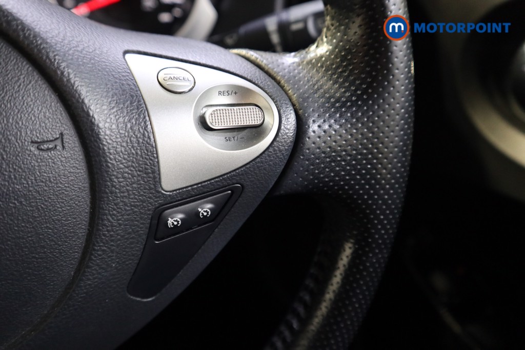 Nissan Juke N-Connecta Manual Diesel SUV - Stock Number (1592259) - 4th supplementary image