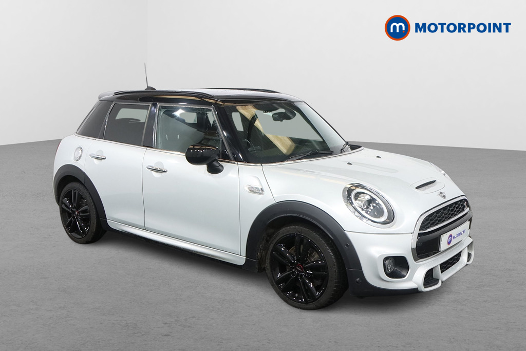 Mini Hatchback Cooper S Sport Automatic Petrol Hatchback - Stock Number (1592381) - Drivers side front corner