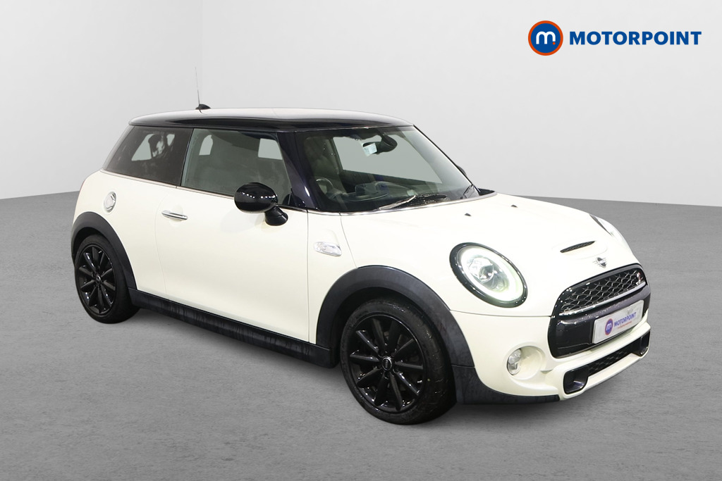 Mini Hatchback Cooper S Manual Petrol Hatchback - Stock Number (1592841) - Drivers side front corner