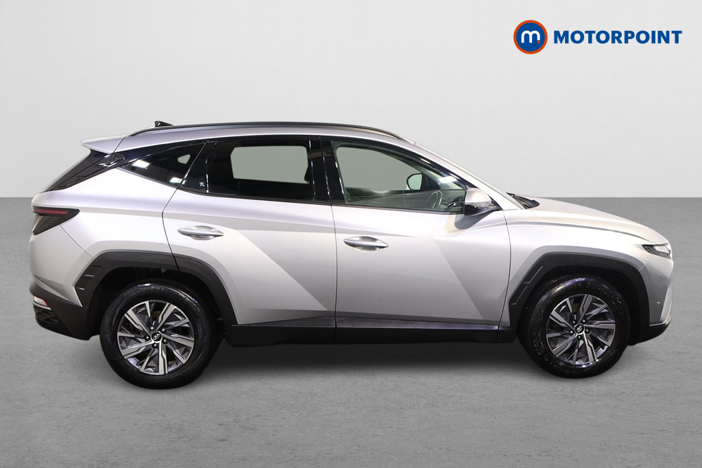 Hyundai Tucson Se Connect Manual Petrol SUV - Stock Number (1593131) - Drivers side