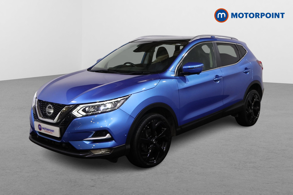 Nissan Qashqai Tekna Automatic Diesel SUV - Stock Number (1593220) - Passenger side front corner