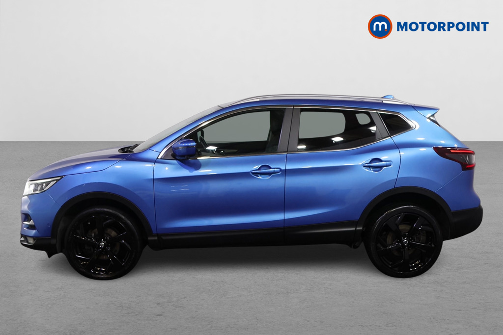 Nissan Qashqai Tekna Automatic Diesel SUV - Stock Number (1593220) - Passenger side