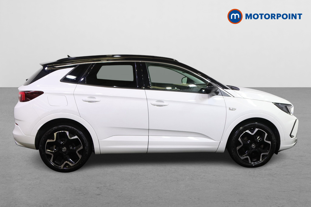 Vauxhall Grandland Elite Automatic Diesel SUV - Stock Number (1593277) - Drivers side