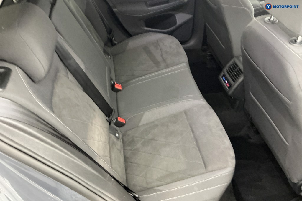 Volkswagen Golf Style Automatic Petrol Hatchback - Stock Number (1593405) - 4th supplementary image