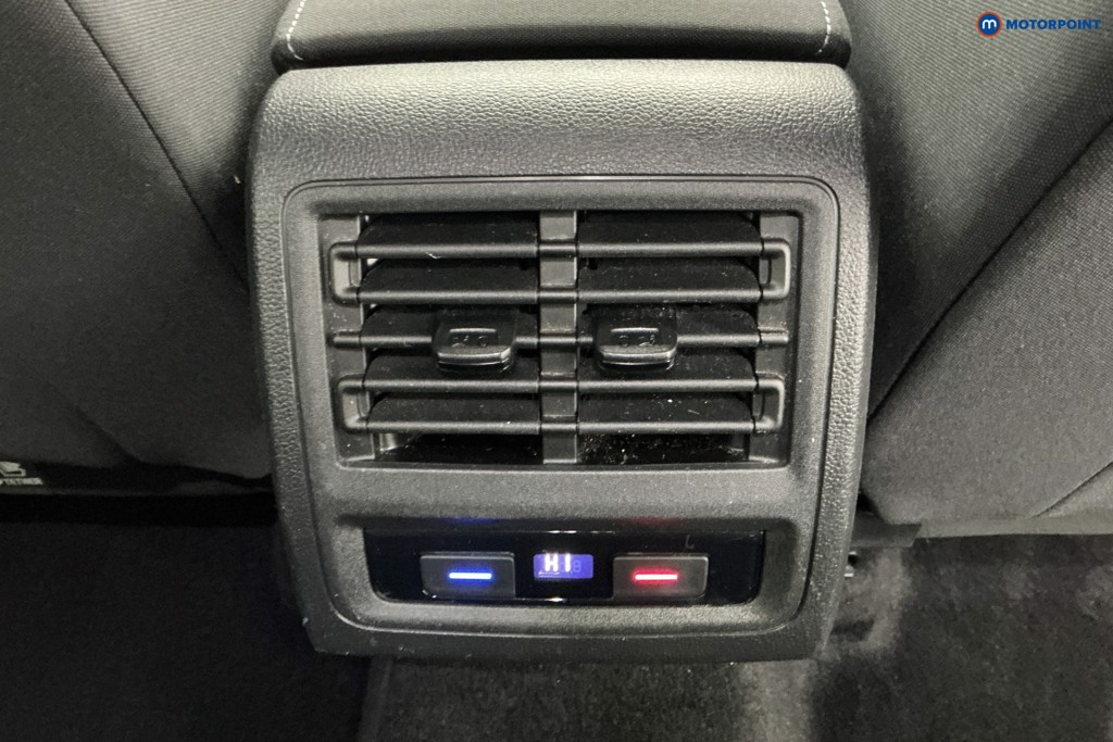 Volkswagen Golf Style Automatic Petrol Hatchback - Stock Number (1593405) - 10th supplementary image