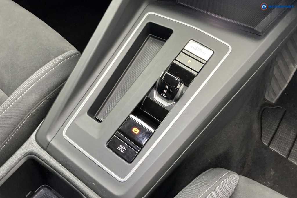 Volkswagen Golf Style Automatic Petrol Hatchback - Stock Number (1593405) - 15th supplementary image