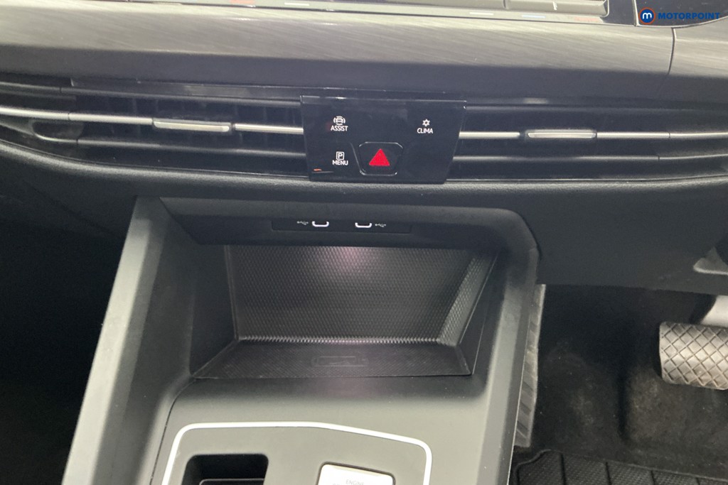 Volkswagen Golf Style Automatic Petrol Hatchback - Stock Number (1593405) - 17th supplementary image